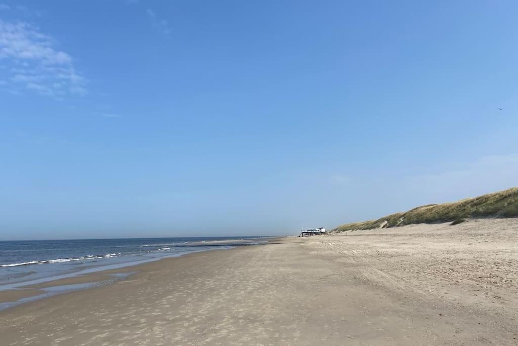 Strandhuisje Daan Dicht Bij Zee En Strand カラントスウオーフ エクステリア 写真